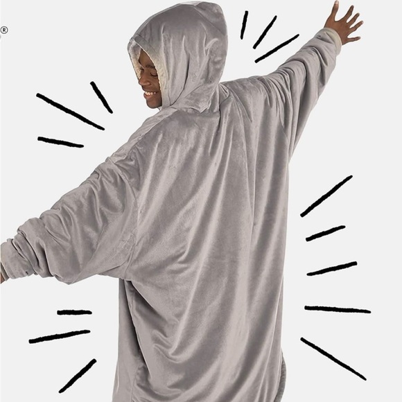 Light Gray Oversized Hoodie Jacket - Picture 2 of 2